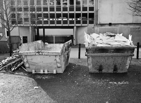 Safe and efficient rubbish removal equipment